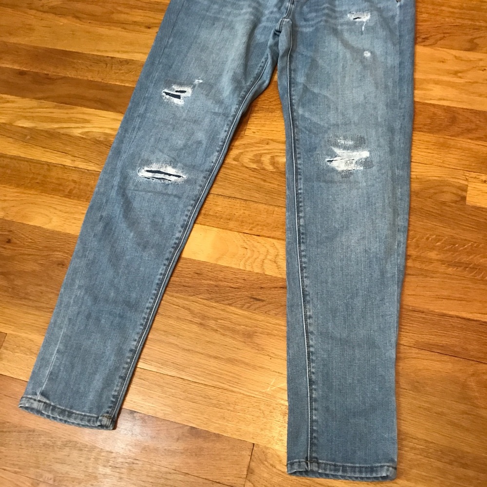 Distressed jeans - White House Black Market Size 4 - Picture 4 of 6